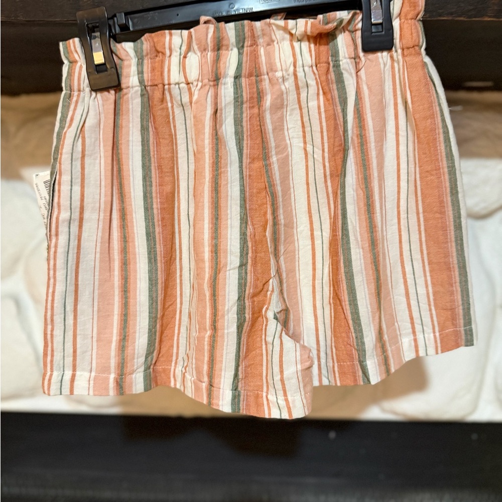Chelsea & Violet Multicolor Striped Women's Shorts